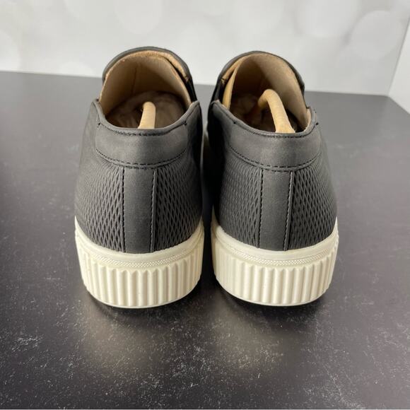 SOUL NATURALIZER Women’s Tia Slip-On Sneakers Black Faux Leather Sz 10 - Picture 6 of 7